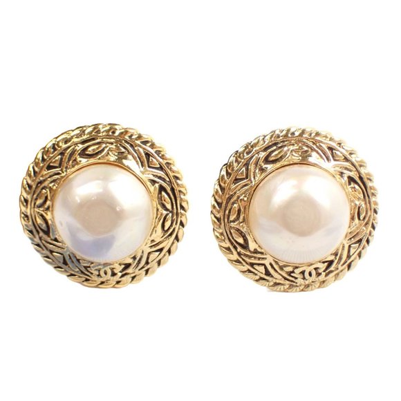 Chanel Gold Gold Plated earring - Picture 1 of 9